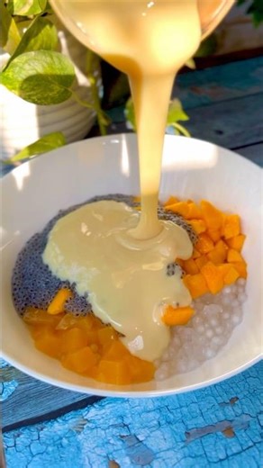 Filipino Dessert: Making Mango Bango 🥭 #shorts
