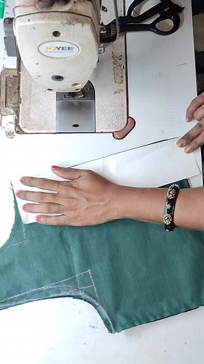 3.5K views · 17 reactions | Boat Neck Blouse Design  154 #blousedesign #fashion #blouse #style #fbreels #boatnecblouse #sewingtips | Rukmini Blouse Designer | Facebook