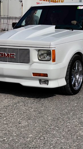 91 GMC Syclone | 93 GMC Typhoon | #sytyregistry #internationalsytyregistry #ISTR #gmc #gmctrucks #gmcsyclone #gmctyphoon #syclone #typhoon #sonomagt #syty #sytysogt #PAS #fancysonoma #fancyjimmy #sportmachines #turbo #turbocharged #boost #sporttruck #theofficialsyty #turbotruck #gmnation #turbocharged #alltheboost | Adam Ribakoff