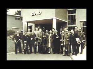 Skymasters & Annie de Reuver & K v d Velden Kijk eens in de poppetjes van mijn ogen1951