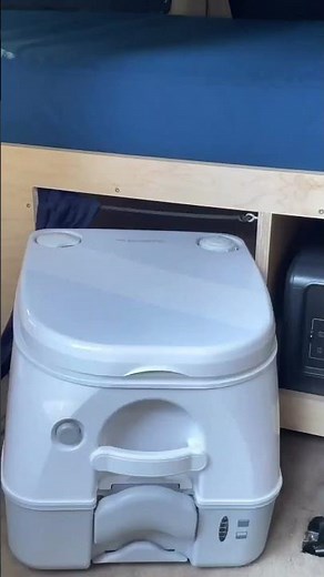 Incredible modular Toyota Land Cruiser camper that even includes a toilet! 🤯 #overlanding