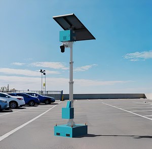 [Hot Item] Integrated Ust-600SA Solar Surveillance Tower Remote Monitoring CCTV Camera Tower