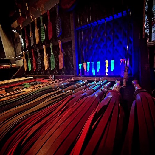 Had an amazing time at @London Alternative Market new venue, look forward to seeing you all at the next one 7th September 🤗 #domtok #Londonmark #deviantcreations #LAM