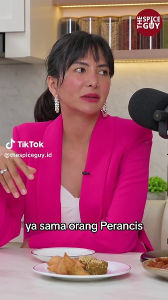 Yang mau kuliah di luar negeri, mungkin bisa dengerin chef chitra dulu nih #podcast #thespiceguy