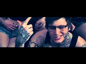 Johnny Bravo - Move That Product