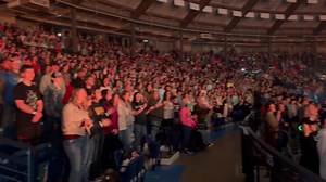 More than 5,100 students and adult leaders singing about how nothing can steal their joy during YEC. | Louisiana Baptist Message