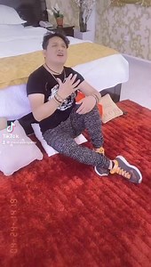 DUELE AMAR✍️ | Max Castro