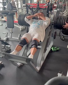 Last reps : Simone Bassanelli ifbb pro #muscles #bodybuilding #gym #makegreatthebodybuildingagain #ifbbpro #workout #culturismoitaliano #bodybuilder | Culturismo Italiano