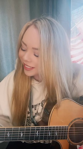 Coyote Ugly is one of my favorite movies of all time 💁‍♀️ #coversong #leannrimes #rightkindofwrong #acoustic #taylorguitars | Katie Ziegler