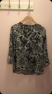 Our popular cotton gauze tops are a perfect wardrobe staple for spring!🌷$72 Sizes XS-XL. #newarrivals #cottonblend #gauzetops #springstyle #shopsmall #charmedanddangerousboutique | Charmed & Dangerous