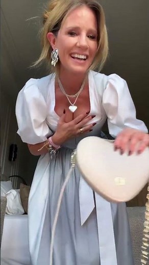 mareile höppner dirndl downblouse cleavage