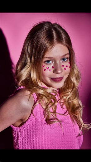 What the end of a convention weekend looks like… 😳 😴 #stoplookingatmewiththoseeyes #reneerapp #kinleycunningham