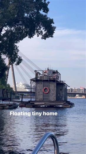 Floating tiny home | Alternativehouse