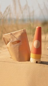 Introducing SavviSand - a new way to remove wet, scratchy sand from little hands and feet. 🎥 Reel thanks to @taraandthree | DIMPLES by Jane Anne