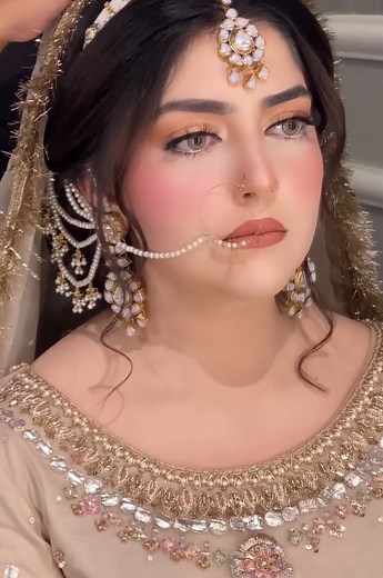 This video beautifully shows the different moods of brides on their big day — happy, sad, emotional, confident — every phase is close to my heart. Over the last 7–8 years, I’ve met so many brides, and many of them have become like family to me, my biggest support. Love you all, my EX brides! 😂🙏❤️ #daily #makeuproutine #foryou #makeupartists #forupage