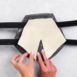 25K views · 14 reactions | Cosplay comme un pro ! Idées de Cosplay bon marché pour un budget limité | Brico Madame | Facebook