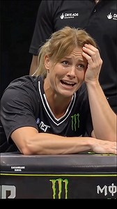 She Feels very Dizzy from that Slap | Gagambang Bakal