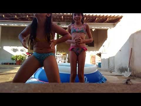 Desafio da piscina:Fale qualquer coisa!😍 ft.Canal da la