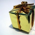 How to Gift Wrap a Bowl