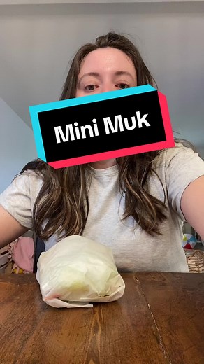 Lettuce wrapped teen burg #lettucewrapped #teenburger #aandw #mukbang #foodie #foodshow #foodtiktok #food #mukbangs #foodlife #muckbangeating
