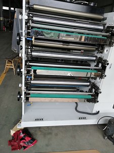 [Hot Item] Full Automatic Roll Paper Box Punching Machine