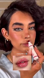 12K views · 129 reactions | Douyin lips  Gostaram? Produtos: Lipliner Red • Ruby Kisses Gloss Clear • Nina Makeup ID lipliner: 10RLA8-DKV9 @mercadolivremoda #maquiagem #omelhordabeleza #gloss #mercadolivremoda #batom #douyin | Livia Nhezoto | Facebook