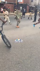 Acrobatic cycling display by a talented cycler from isale agoro community in Epe at the 2024 Kayokayo festival fanti carnival. #2024kayokayo #Epe #kayokayo #cycling #acrobatics #isaleagoro | Ekohotblog | Facebook