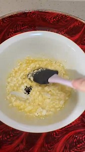 I'm here with a recipe for crispy, crumbly, starchy cookies that melt...