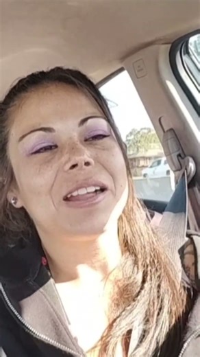 Blowing Bubbles with the Bubble Gum Queen 👑 #life#selfcare#blow#big#bubbles#bubblegum#beyourself