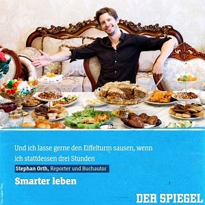 Reisende überrennen die Innenstädte, kämpfen auf Berggipfeln ums beste Motiv - wo sind die Plätze abseits der Touristenmassen? Stephan Orth ist Autor und Reisereporter. Im Podcast berichtet er, wie er seine Routen findet. | DER SPIEGEL