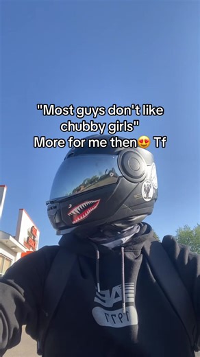 Curves, tummy, bitties, everything❤️😍 #thighs #biker #chubbygirls #curves #tigbittiess