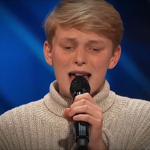Reid Wilson Won a well-deserved Golden Buzzer ! #AGT | Royal Daily News
