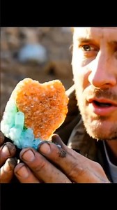 Natural Heulandite Cluster With Stilbite Formations”Heulandite and Stilbite Geode Crystal Stone.
