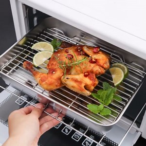 Roasting Pan, Meatloaf Pan With Drain Tray With Rack Rectangular Roaster Stainless Steel Roasting Pan With Rack for Cooking Baking (26.5 * 20.5 * 5CM)