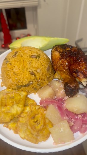 Digging deep into the roots of my Puerto Rican ancestors with a hearty homemade meal. Arroz con gandules, yucca en escabeche, pollo al horno, tostones. Ayyy Dios mío! 😋🇵🇷🇵🇷 #puertorico #boricua #food #foodie #reels | Sobe Centeno