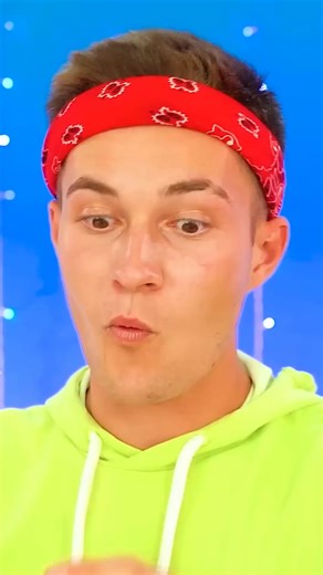 How NOT to eat Donuts 😅 Awkward Moments #comedy #funny #shorts #ratata #ratatashorts #funny #comedy #youtubeshorts #shortvideos #challenge | Ratata