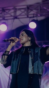 906K views · 52K reactions | Laki2 Timur yang garang bisa melow kalau dengarin lagu Mitha Talahatu  | Anak Timor Hitz | Facebook