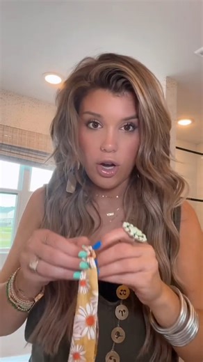 The way this would be so cute as a side braid or with a hat! If you cant fishtail braid this is easy! | Just Cassidy Michelle.