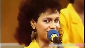 #Repost from @romeosantos Uno de mis crush en mi infancia fue con esta dama ☺️. Crecí escuchando su hermosa voz y en mi opinión todavía canta igual de bonito 🙌. Aquí un #Tbt de @Miriamcruzoficial con Las Chicas del Can. . 😍😍😍😍 ¡Ay gracias mi corazón! Es grato para mi leer tu mensaje. Dios te bendiga y siga dándote gracia sobre gracia para seguir disfrutando de tu buen arte. La admiracion es mutua. 😊🤗 | Miriam Cruz