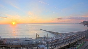 LIVE | Sunrise in Dawlish UK from Sea Breeze cafe. You can watch any of our seven cameras 24/7 on our website. | Coast Cams
