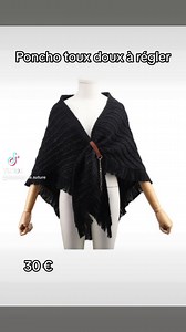 Nouveauté Points de Suture ponchos réglables noir avec filet argenté taille unique 34-52. 30 €. www.pointsdesuture.fr #shopping #boutiqueenligne #modefemmes #modefemme #modefashion #vêtements #boutique #vetementsfemmes #vetementsfemme #modefemmechic #modefrancaise #mode #vetementfemme #vetement #vetements #nouvellecollection #nouveauté #nouveautés #collectionautomne #saintjustsaintrambert #haut #poncho #ponchos | Points de suture