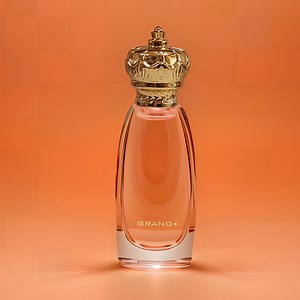 [Hot Item] Unique Perfume Bottle Empty Round Perfume Bottle with Pump Perfume