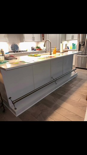 Before and after island with subway tile👌😎 #subwaytilebacksplash #backsplash #tileinstallation #tiles #islandvibes #flooring #HomeImprovement #homeinspiration #flooringinstallation #flooringideas | Emilio Flooring Solutions LLC