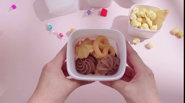 Roshtia 100 Pcs Food Storage Containers with Lids Plastic 1 Compartment Containers for Food Disposable Stackable Storage Lunch Boxes for Kitchen Microwave Safe (White)