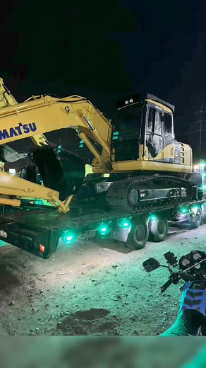 13 reactions | #komatsu #komatsuexcavator #heavyequipment #construction #constructionmachinery #constructionequipment | Lubao Backhoe Excavator Inc. | Facebook
