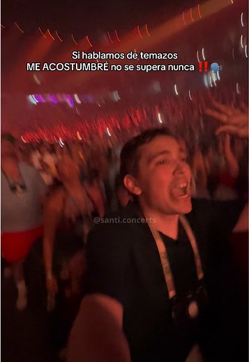 De la Cama: Temazos de Bad Bunny en Concierto