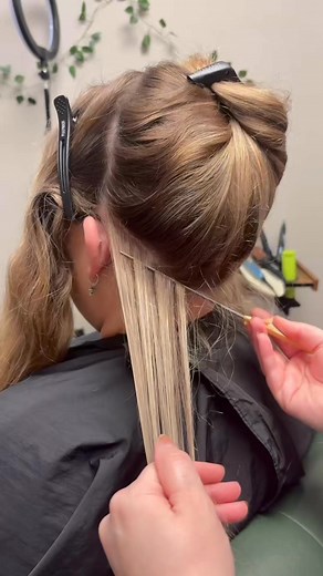 #Livedincolor #livedinblonde #pinevillela #onlinebooking #alexandriahairstylist | Rebeccabryanthair