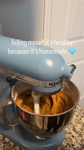 Homemade calories don’t count right?! 🤪 Come grab some Grain-Free cookies and sourdough at a pop up market @ 102 E Buford Street, Lancaster KY November 22nd from 9am to 2pm 🩵🍪 www.deliligrainco.com | Delili Grain Co