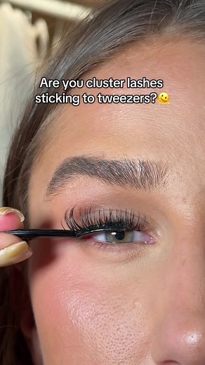 Do you struggle with this issue? #diylashextensions #clusterlash