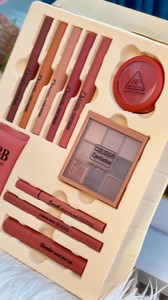 13K views · 78 reactions | Student Makeup Gift Box ☁️✨ Heng Feng Makeup Gift Box 懶 Bb Cream Masacra cherry  shade Blush Eyeliner Eyebrow With Brush 5 Piece Creamy Matte Lipsticks ☁️凉 Etto Amazing Stuffs Gulo@Niye Thakbe Ekta Makeup Box 珞 For Order Inbox #Cutestuffs #makeupgiftbox #makeup #makeup #giftbox #makeupbox #hengfengmakeup #reels | Cute Stuff's | Facebook